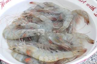 椒盐酱油虾的做法步骤：1