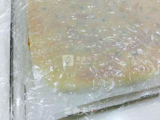 中种肉松面包卷的做法步骤：15