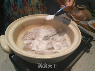 开心果姐姐椰汁香芋虫草花煲的做法步骤：5