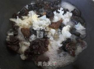 宫保双耳的做法步骤：2