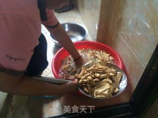 湘味麻辣豆干的做法步骤：1