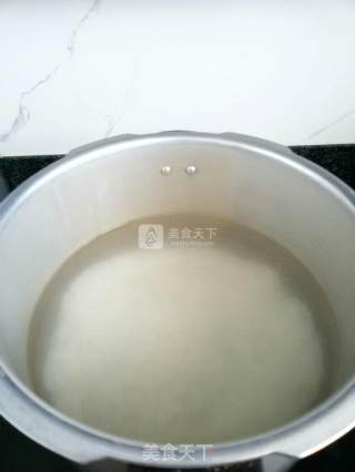 肉丝滑蛋粥的做法步骤：3
