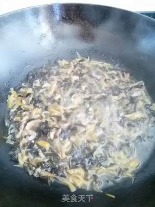 肉丝滑蛋粥的做法步骤：5