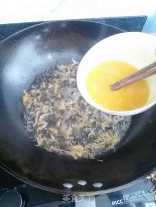 肉丝滑蛋粥的做法步骤：6