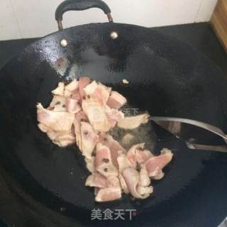 盐煎肉的做法步骤：3