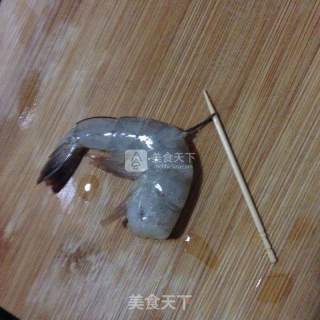 蚝油胡椒虾的做法步骤：2