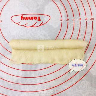 萌兔香肠包的做法步骤：5
