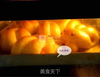 萌兔香肠包的做法步骤：12