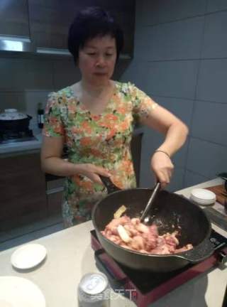 开心果姐姐秘制啤酒鸭的做法步骤：4