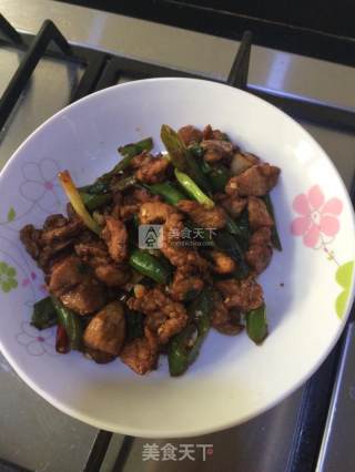 青椒炒肉的做法步骤：4