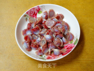 鸡胗炒豆角的做法步骤：3