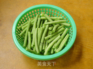 鸡胗炒豆角的做法步骤：4