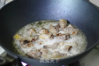 简单三步轻松制作色香味全的啤酒鸭的做法步骤：5