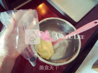 香草奶香榛子曲奇的做法步骤：4
