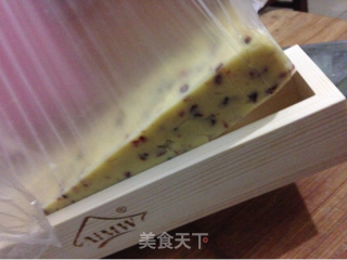 酥掉渣の手切蔓越莓饼干的做法步骤：8