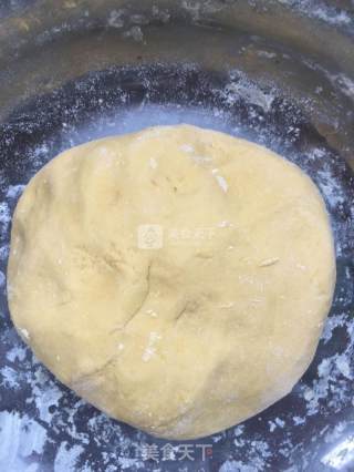 南瓜糯米饼的做法步骤：2