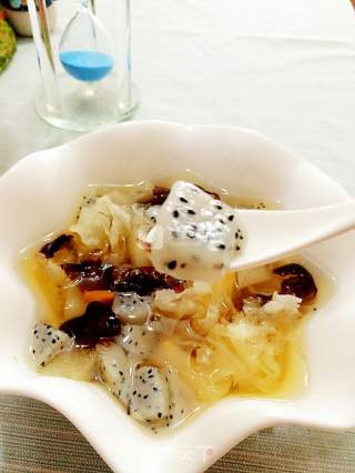 火龙果银耳雪梨的做法步骤：5