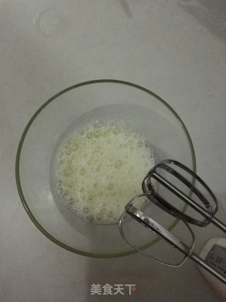 黑芝麻戚风蛋糕的做法步骤：7