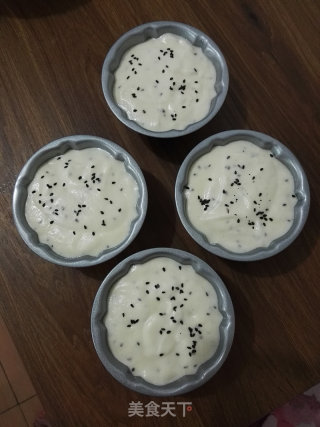 黑芝麻戚风蛋糕的做法步骤：13