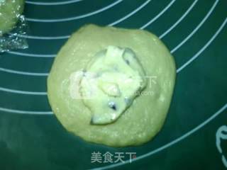 蜂蜜巧克力奶酪小餐包的做法步骤：13
