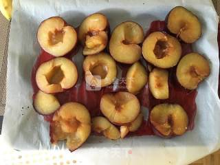 新鲜时令制作黑布霖果酱的做法步骤：4