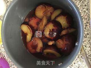 新鲜时令制作黑布霖果酱的做法步骤：5
