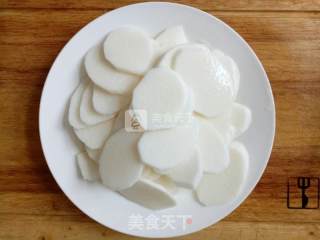 醋溜山药的做法步骤：1