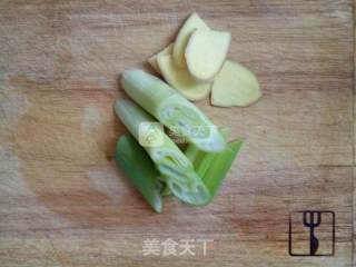 杏鲍菇拌鸡丝的做法步骤：2
