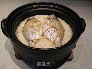 咸鱼肽米煲仔饭的做法步骤：7