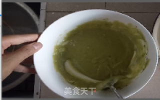 抹茶双拼戚风蛋糕的做法步骤：4
