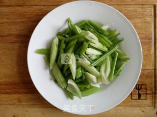 凉拌藕片的做法步骤：5