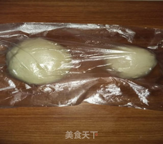蛋黄酥的做法步骤：4