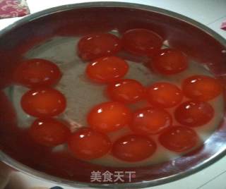蛋黄酥的做法步骤：6