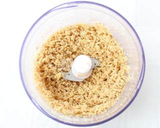 婴儿宝宝辅食——核桃粉的做法步骤：5