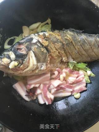 酱炖花莲鱼的做法步骤：3