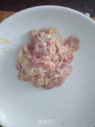 蒜香鸡米花的做法步骤：2