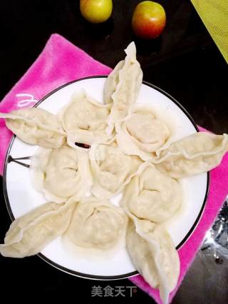 芹菜猪肉馅元宝柳叶水饺的做法步骤：15
