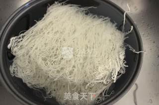 牛肉鲜菇面线的做法步骤：5