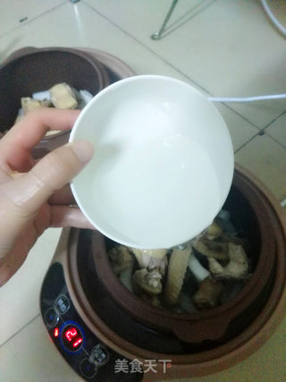 椰汁鸡汤的做法步骤：6