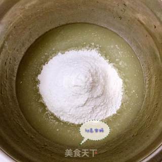 六寸戚风蛋糕完美功率的做法步骤：2