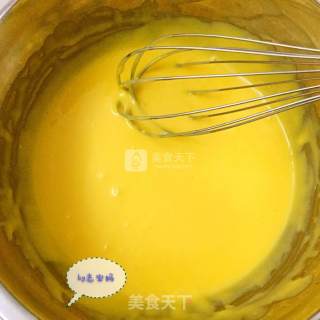 六寸戚风蛋糕完美功率的做法步骤：3