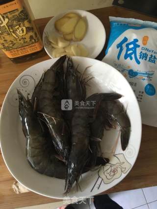 【是零食，也是下饭菜】自制虾干的做法步骤：2