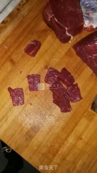 麻辣牛肉的做法步骤：1