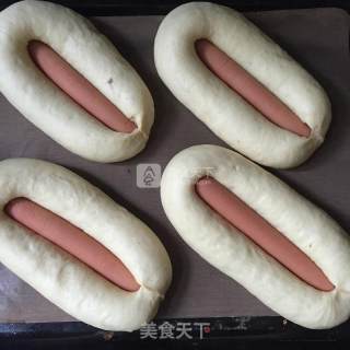 热狗肠仔包的做法步骤：7