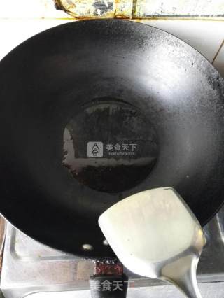 丝瓜油条的做法步骤：5