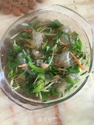 黄瓜丝拌凉皮的做法步骤：3