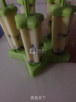 牛奶红豆冰棒的做法步骤：12