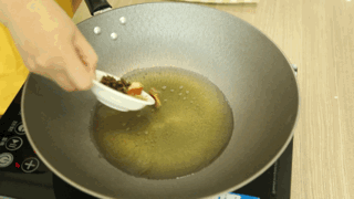 一个面团变身一碗凉皮，你在家也能做！的做法步骤：10