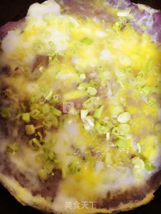 紫甘蓝香葱鸡蛋饼的做法步骤：5