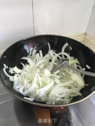 鸡蛋炒洋葱的做法步骤：5